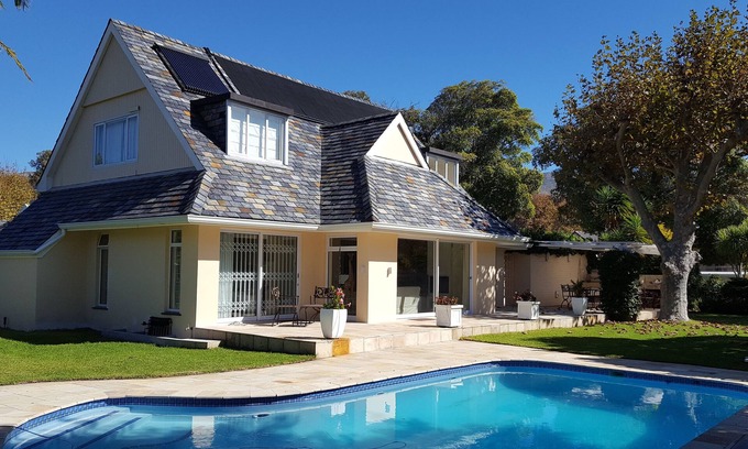 Lakeside Villa | Villa Karibu à Tokai