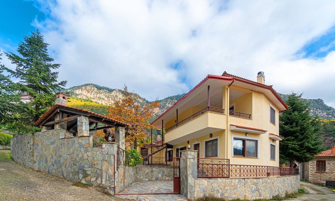 Kalambaka Villa | Villa Kleinos: Une villa vraiment magnifique dans la banlieue de Kalabaka et Meteora