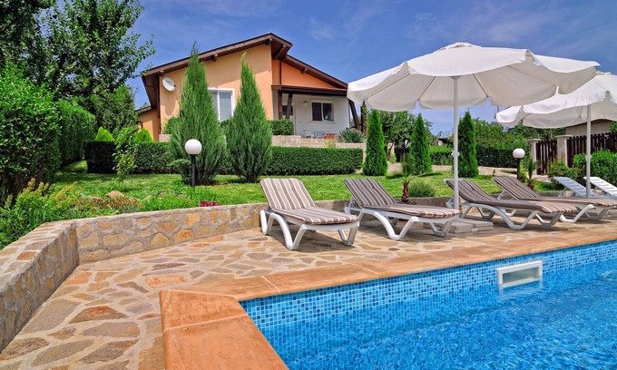 Bryastovets Villa | Villa Knox, Sunny Beach * Piscine privée