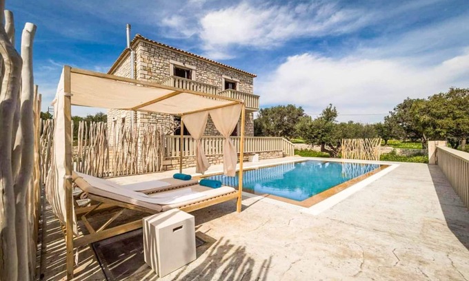 Livadhakia Villa | Villa Koroni - Trois Chambres Villa, Couchages 6