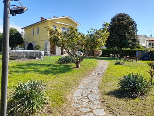 Vanon Appartement | Villa La Magnolia - Private Beach Access, Garden, Views