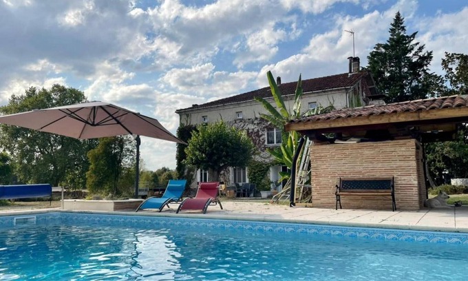 Aiguillon Villa | Villa Le parc de Gouts avec piscine, proche de l'étang