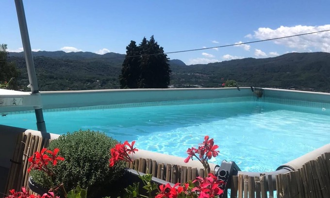 Vacciago Appartement | Villa Le Vignole Atmosphere on Lake Orta with 20,000 mt of private parkland