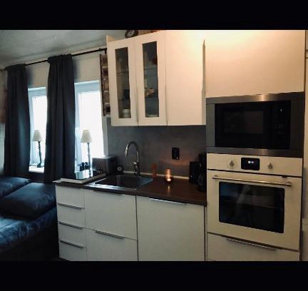 Norrkoping Cabine | Villa Lillgården with Sauna and Jacuzzi