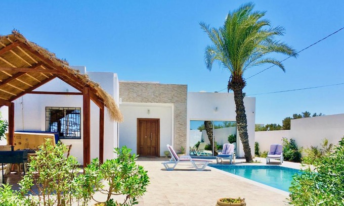 Arkou Villa | Villa Lina Moderne toute équipée & Piscine