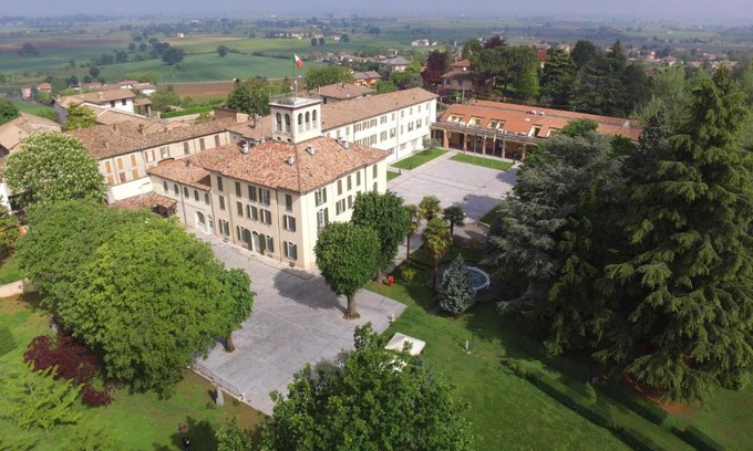 Montebello della Battaglia Maison | Villa Lomellini