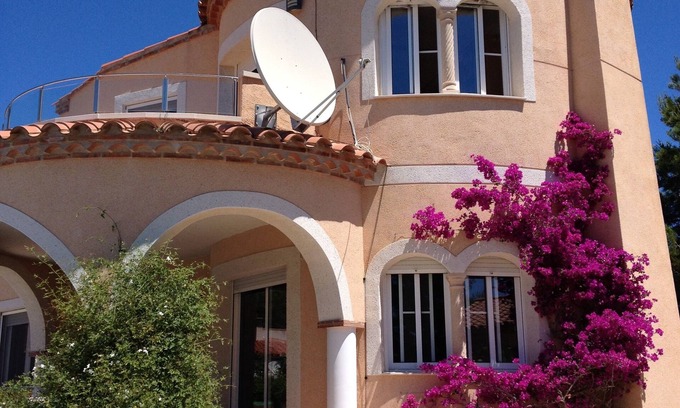 L Almadrava Villa | Villa Lorena avec grande piscine privée, au calme et a 3 km de la mer, chiens ok