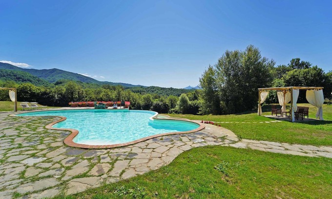 Bagnone Villa | Villa Luna BLU Exclusive Pool,wifi Near 5 Terre