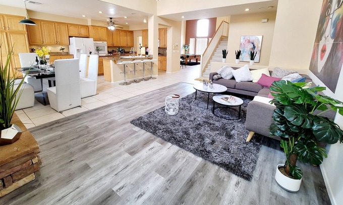 Spring Valley Maison | Villa Luxur- Modern Stylish house W/ Gym & Spa