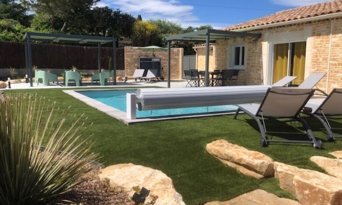 Saint-Marcel-de-Careiret Villa | Villa Mapokia 2 climatisée piscine chauffée privative proche Uzès ***