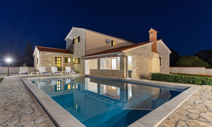 Municipality of Zminj Villa | Villa Mara est située dans le village Modrusani, région de Rovinj.