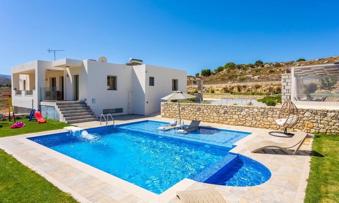 Monopari Villa | Villa Marielia - Trois Chambres Villa, Couchages 7