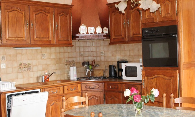 Marolles-les-Buis Maison | Villa Marolles-les-Buis, 2 bedrooms, 5 persons