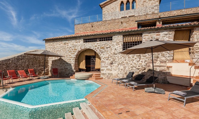Els Plans de Sio Villa | Villa Masia de Queralt avec vue sur les montagnes, piscine, jardin, climatisation et Wi-Fi