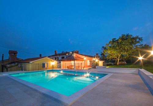 Pican Maison | Villa Maslina, a charming and private villa 15 km from the sea