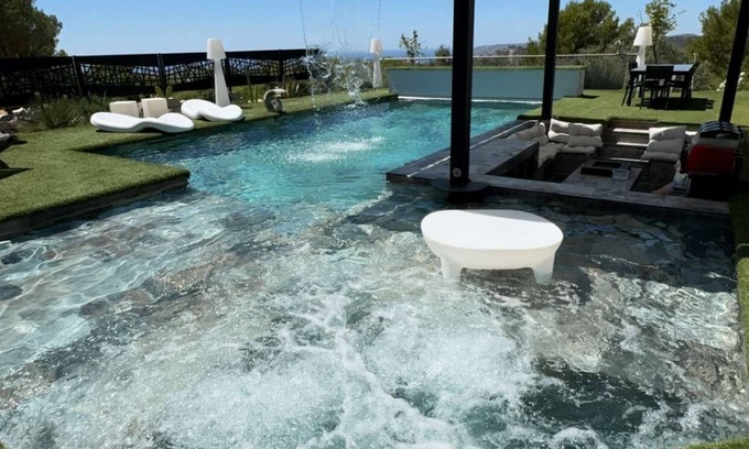 15th Arrondissement Villa | Villa Massilia 14 pers avec piscine et jacuzzi privés - Hauteurs Marseille 15eme