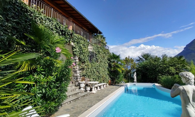 Carlazzo Maison | Villa Massimo by Interhome