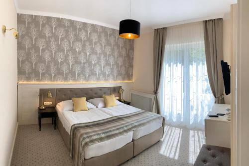 Veszprem Hôtel | Villa Medici Hotel & Restaurant