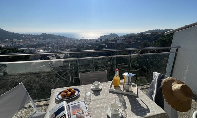 Tossa de Mar Maison | Villa "Mediterraneo" avec vue sur la mer, piscine et Wi-Fi.