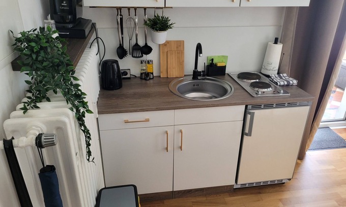 Bad Pyrmont Appartement | Villa Mercedes - Studio 1 in the center with balcony and parking space