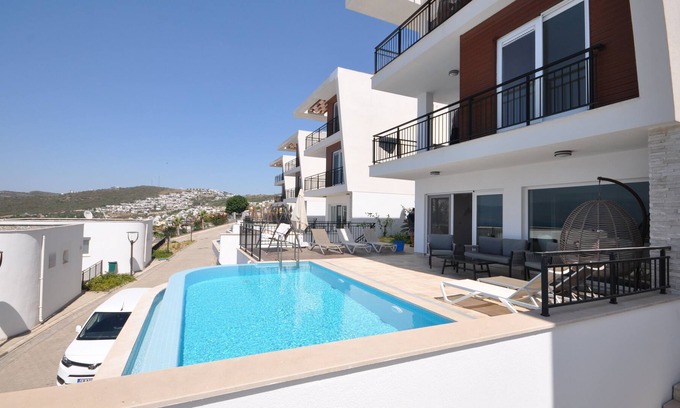 Bogazici Maison | Villa Metin, Sleeps 8 Near the beach