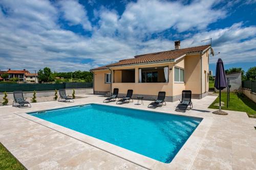 Cere Maison | Villa Mia, your warm and sunny family getaway
