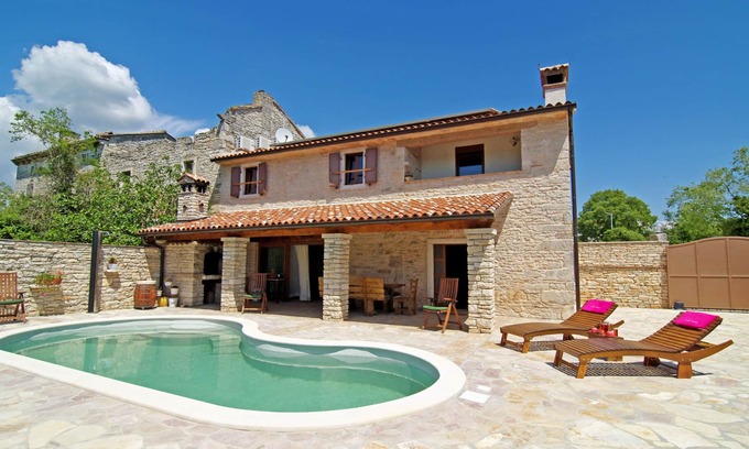 Sajini Villa | Villa Milica - certified Eco Home Three-Bedroom villa with pool