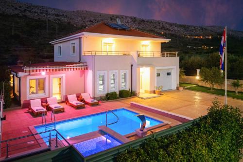 Srinjine Villa | VILLA MILLA with private pool, jacuzzi, sauna, gym, max. 8 person