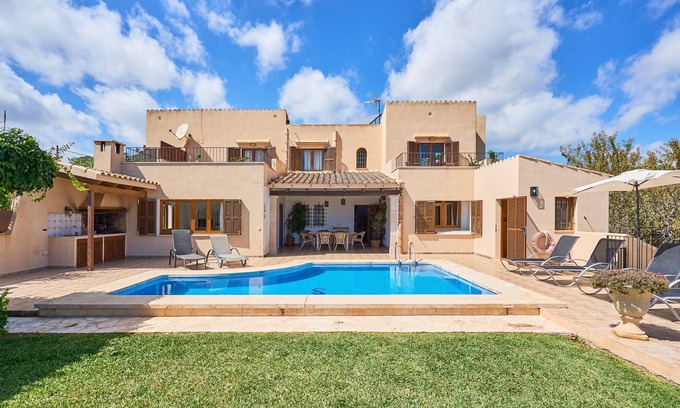 S Horta Maison | Villa mit Pool, Grossem Garten und Blick auf das Land