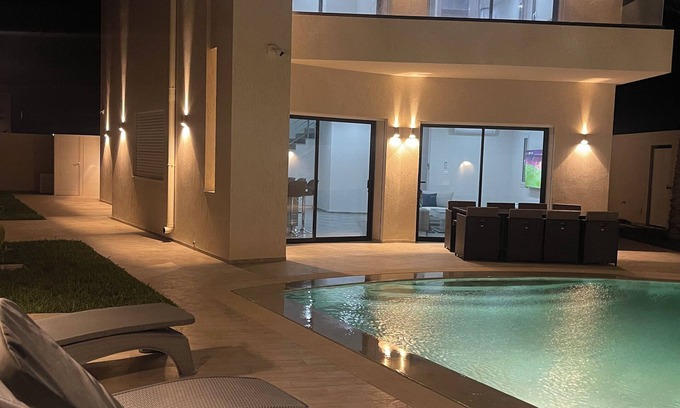 Houmt Souk Villa | Villa Moderne avec Piscine à Djerba