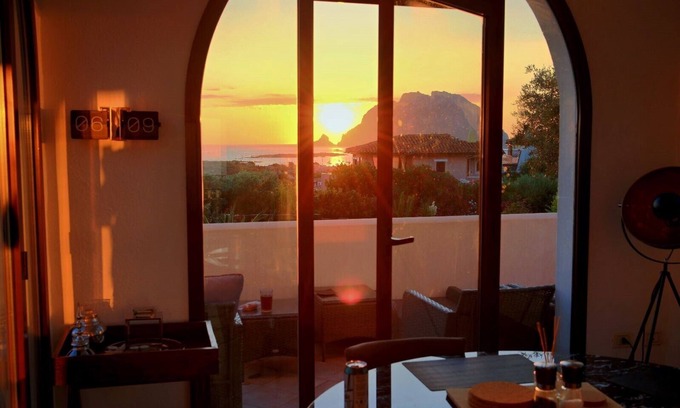 Porto San Paolo Maison | Villa Monte Contros, pool, sea view and a few minutes to the beach.
