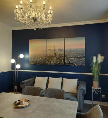 Pantin Villa | Villa Napoleon
