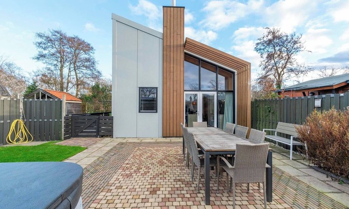 Sint Maartensvlotbrug Villa | Villa luxuriante avec bain à bulles