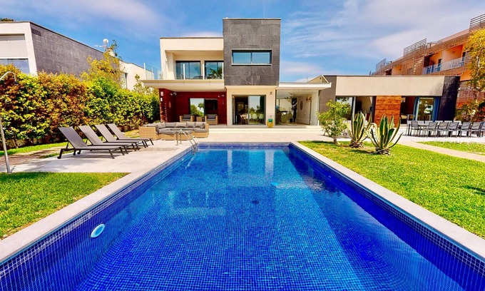 El Perello Villa | Nirvana