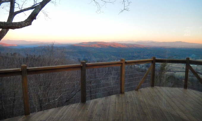 Hendersonville Maison | Villa Nirvana - Posh, Serene - Superbes vues sur la montagne - Doggies Welcome!