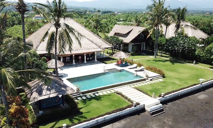 Dencarik Villa | Villa Nusa Indah, Luxueuse villa en bord de mer près de Lovina Bali