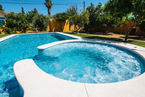 Almensilla Maison | Villa Oasis Los Naranjos con jacuzzi 15 min Sevilla