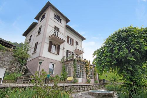 Dizzasco Maison | Villa Oleandra by Quokka 360 - Private garden and swimming pool