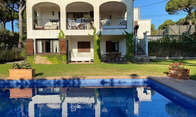 Pals Maison | Villa sur la plage de Pals-Begur avec barbecue et piscine privée