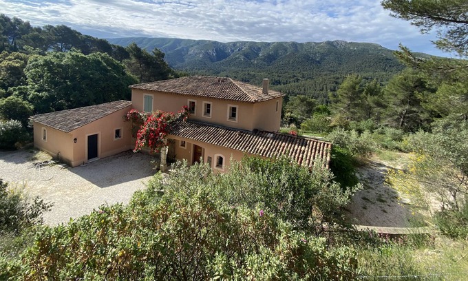 Vauvenargues Maison | Villa en face de la Sainte Victoire à 10 min de Aix en Provence