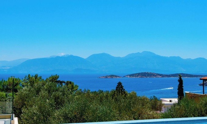 Agios Nikolaos Villa | Villa Oxa | 2 Βedroom Villa