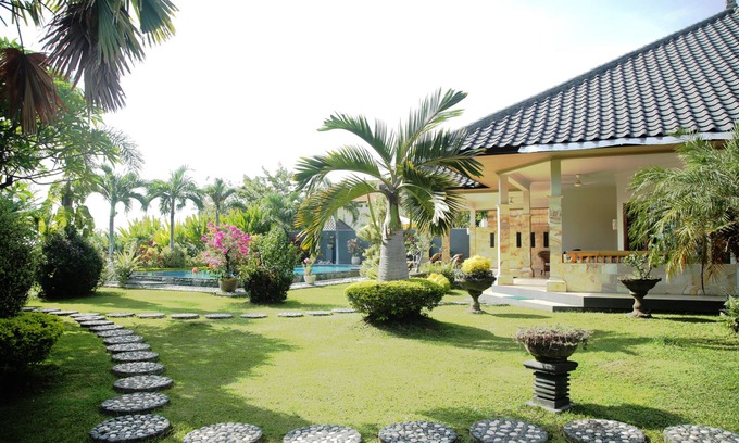 Pemaron Villa | Villa @ Pamaron Singaraja. Coucher de soleil