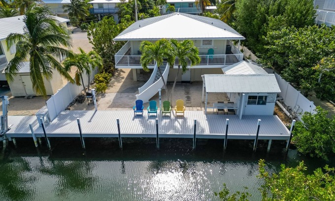 Breezeswept Beach Estates Maison | Villa Paradise | 4 bed/2 bath canalfront home on Ramrod Key