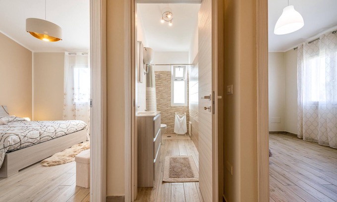 Carbonia Villa | Villa Patrizia avec jardin privé, Wi-Fi & climatisation