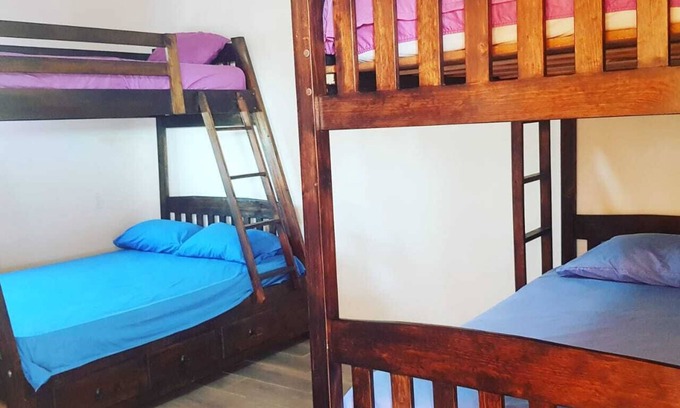 Iztapa Chalet De Ski | "Villa Patty" Iztapa, Monterrico - 4 bedrooms, 4 bathrooms, 20 guests.