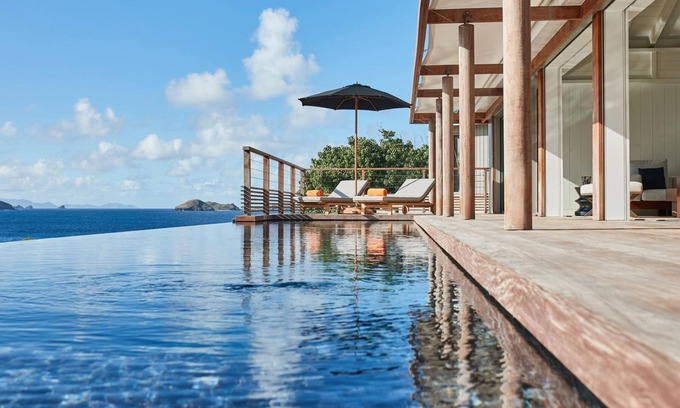 Pointe Milou Appartement | Villa Pinta | Ocean Front - Located in Tropical Pointe Milou with Private Pool