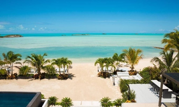 Juba Sound Villa | Paradiso Del Mar- Beachfront, Fully Staffed, Including Chef
