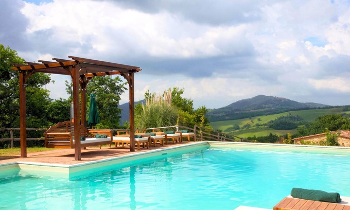 Radicondoli Villa | Villa Poggialto, luxury Tuscany villa with panoramic pool, view and private spa