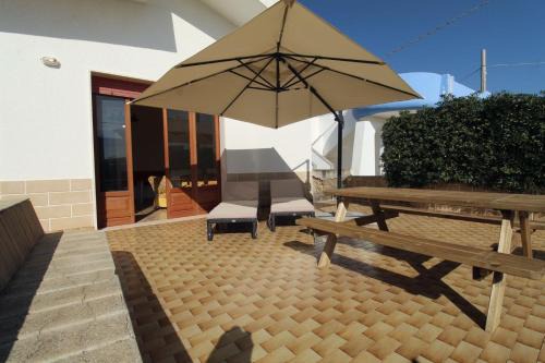 Posto Rosso Maison | Villa Posto Rosso vista mare by Apulia Home