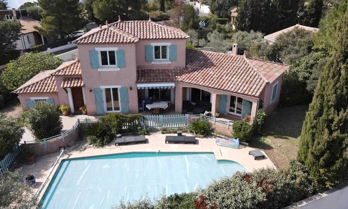 Cournonterral Villa | VILLA+PISCINE PRIVEE 6PERS Cournonterral . 15kms de Montpellier et de la plage